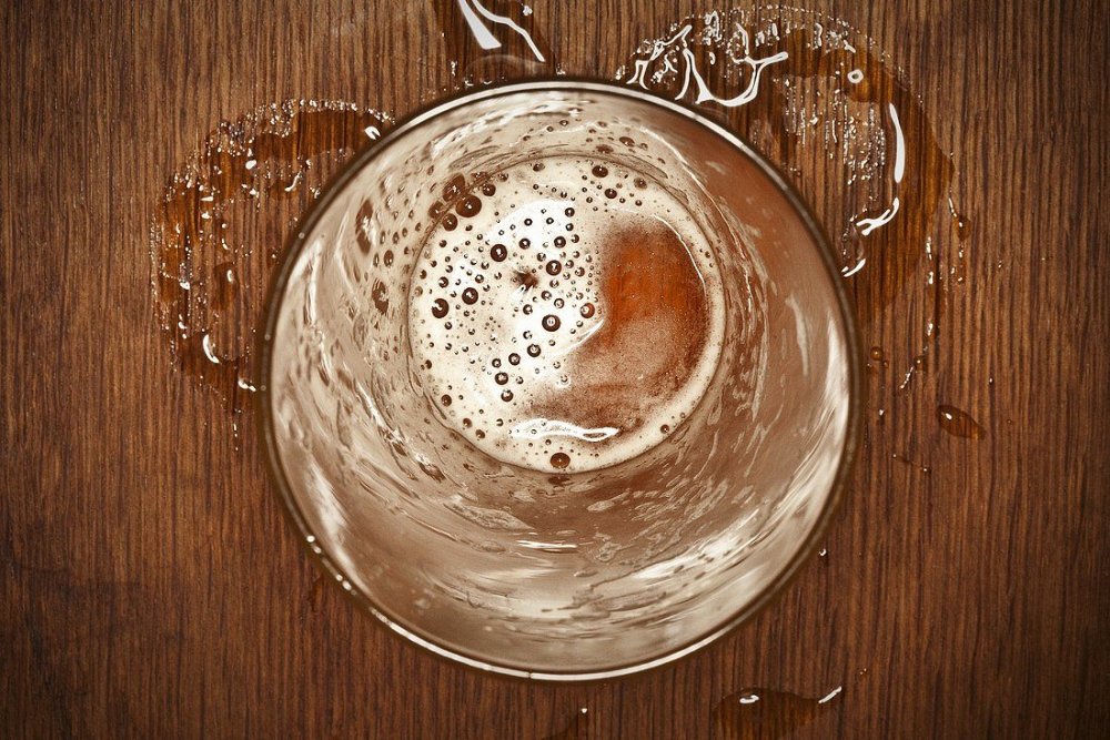 fobie z prázdné pivní sklenice CENOSILLICAFÓBIE